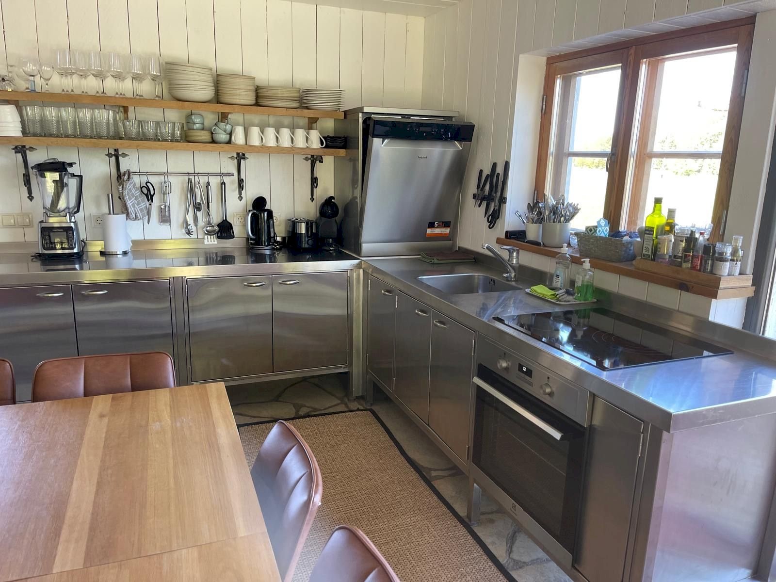 Lakehouse living room