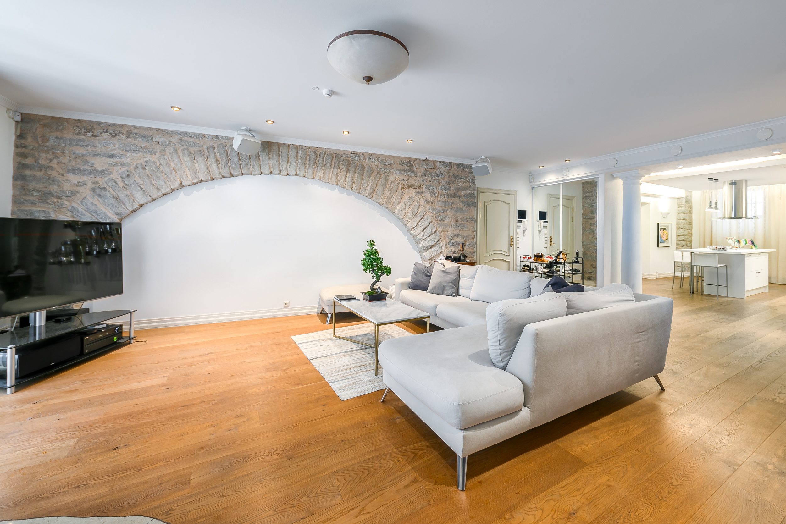 帕尔努海滨公寓